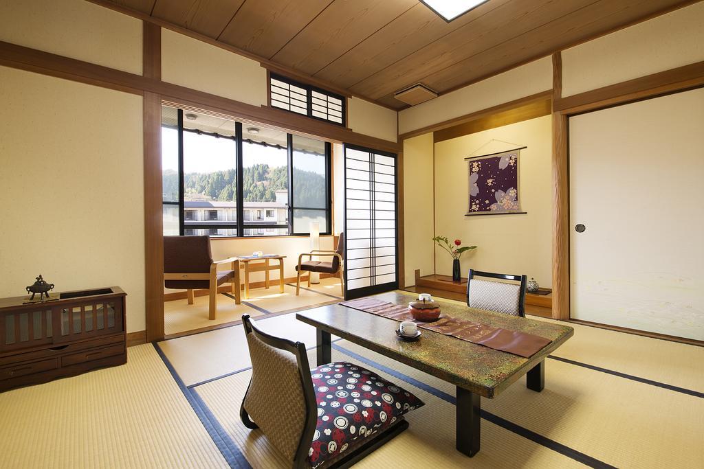 Kotobukiso Hotel Shin'onsen Exterior foto